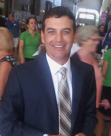 Dr. Alejandro Rios