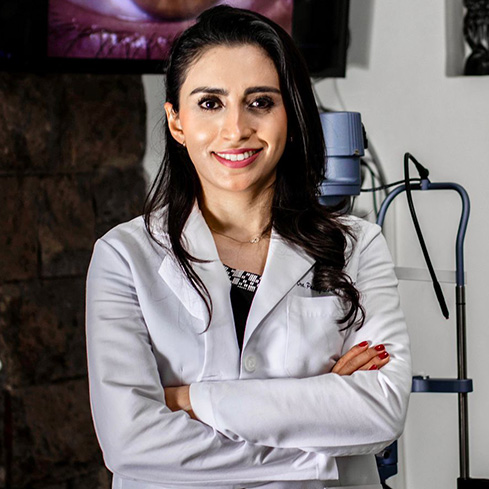 Dra Paola Jacobo Retinologist